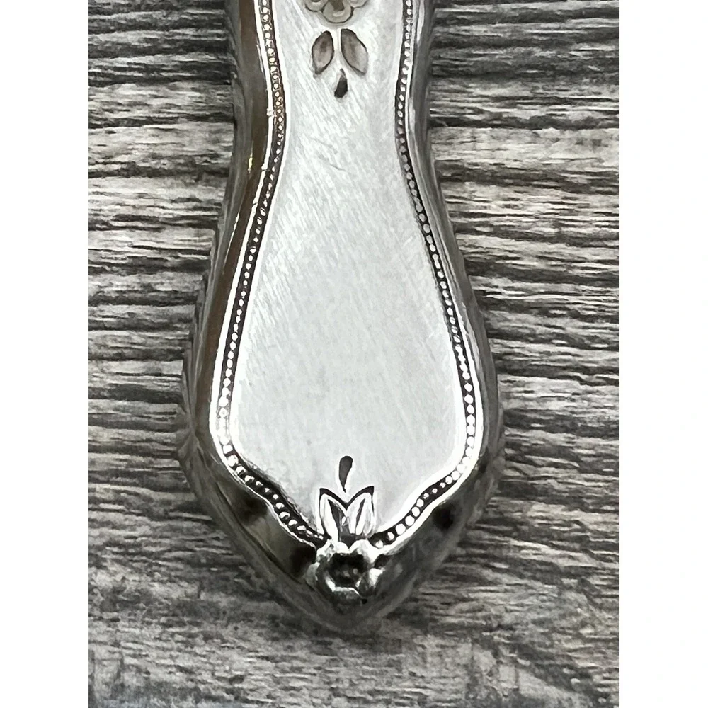 Oneida Dinner Knives Stainless Steel Morning Blossom Pattern Set Of 4 Vintage 9